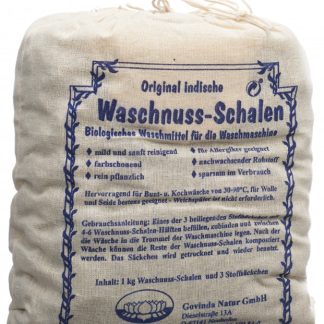 Govinda Waschnüsse-Schalen mit 3 Waschsäckchen Btl 1 kg