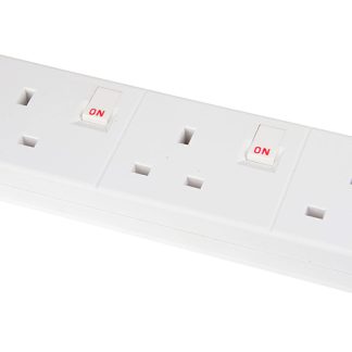 Multipresa RS PRO, 4 prese, spina tipo G - UK