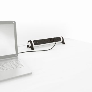 Legrand 1.5m, 4 prese, spina tipo E - FR