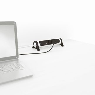 Legrand 1.5m, 3 prese, spina tipo E - FR