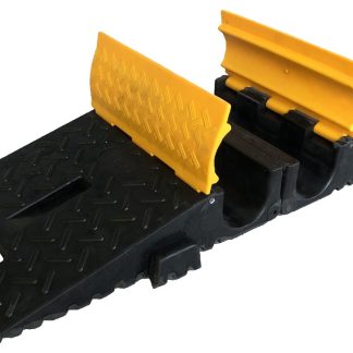 Canalina passacavi RS PRO, colore Nero/Giallo 2 x ø110mm, Ø interno 110mm, lunghezza 950mm, larghezza 300 mm Gomma